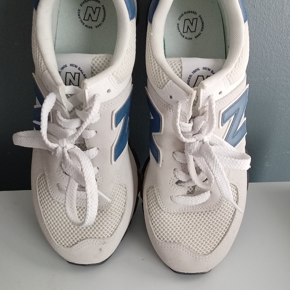 New Balance 574 Sneakers White Blue Suede Mesh Athletic Shoes Mens Size 10